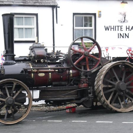 White Hart Inn Bouth ภายนอก รูปภาพ