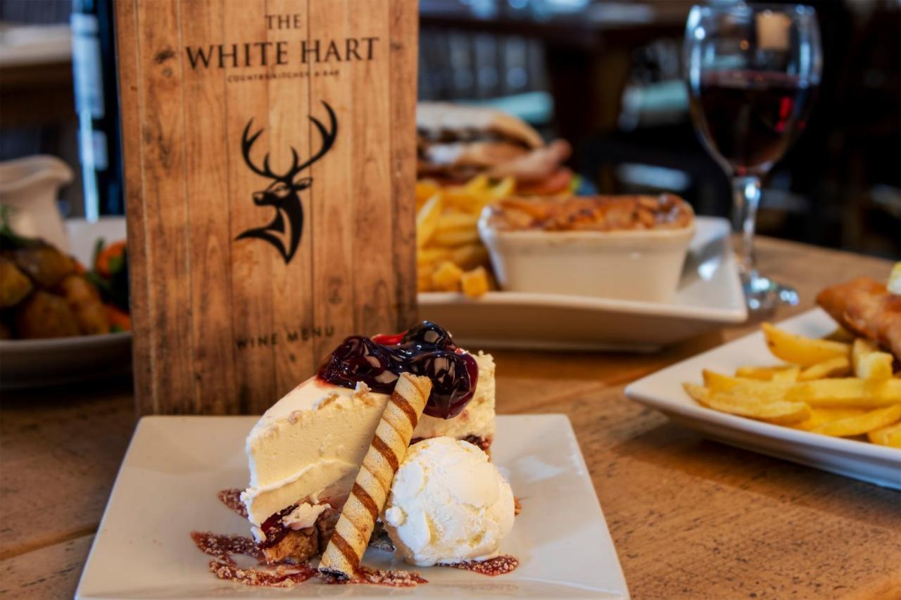 White Hart Inn Bouth ภายนอก รูปภาพ
