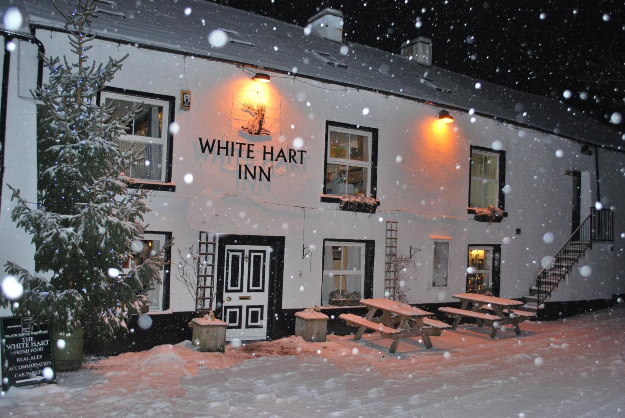 White Hart Inn Bouth ภายนอก รูปภาพ